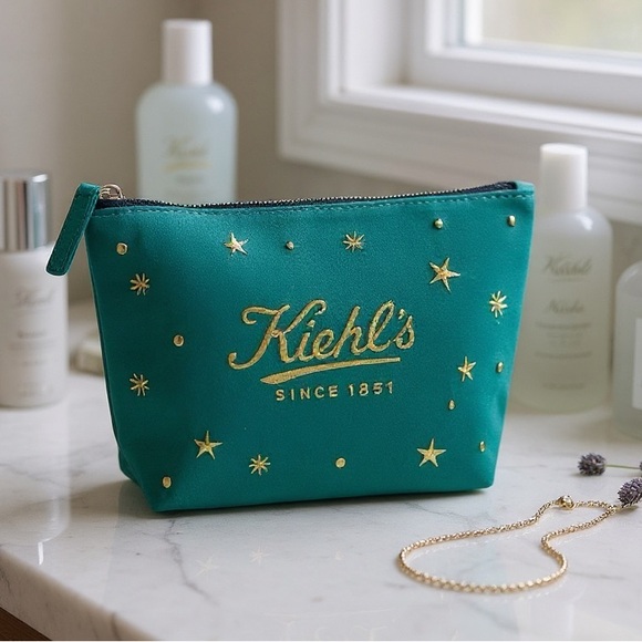 Kiehl’s | NWOT Velvet Pouch Makeup Cosmetic Bag Teal Green with Gold Stars - Picture 1 of 14